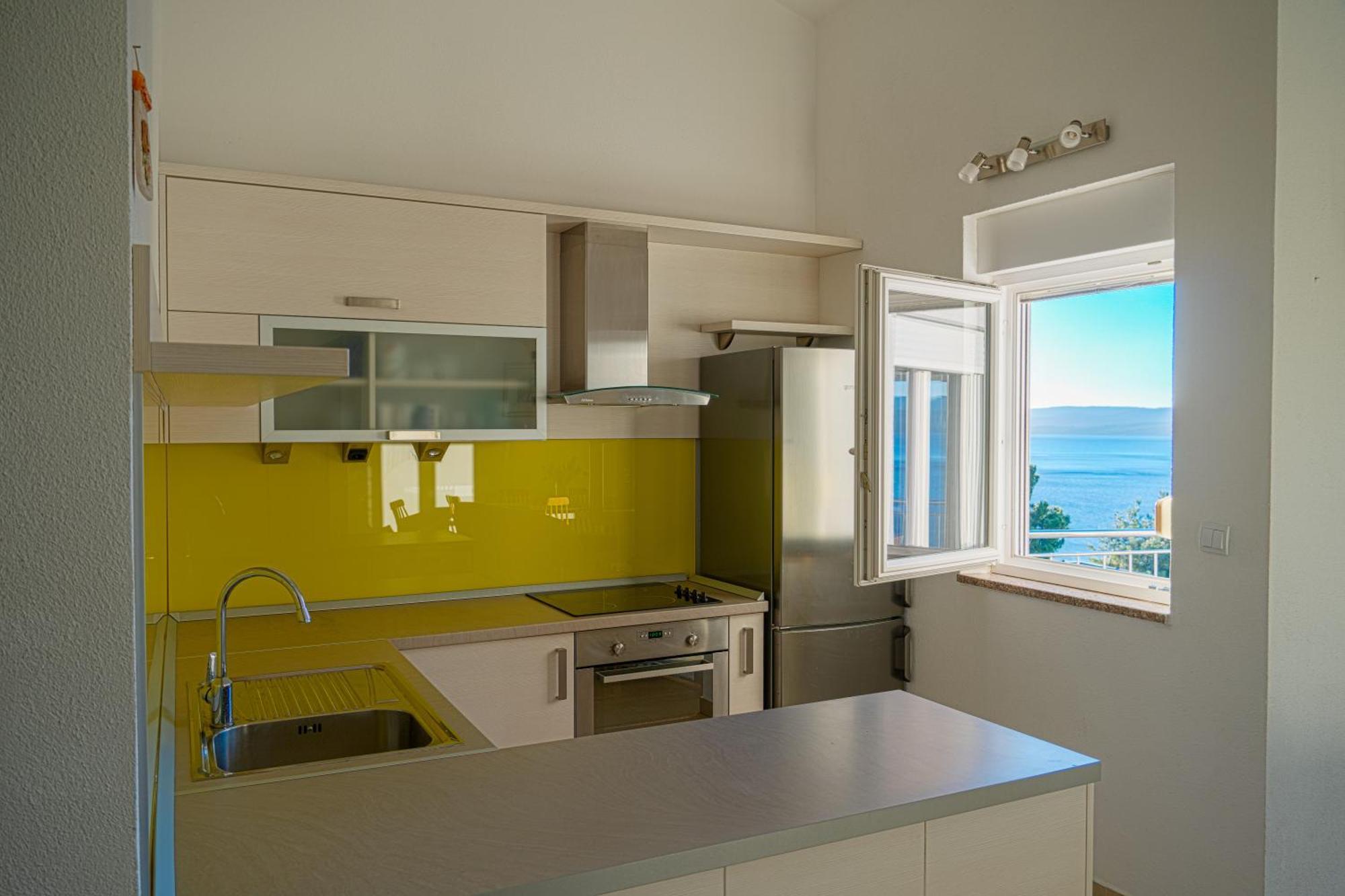 Apartments Sara & Nina โอมิช ภายนอก รูปภาพ
